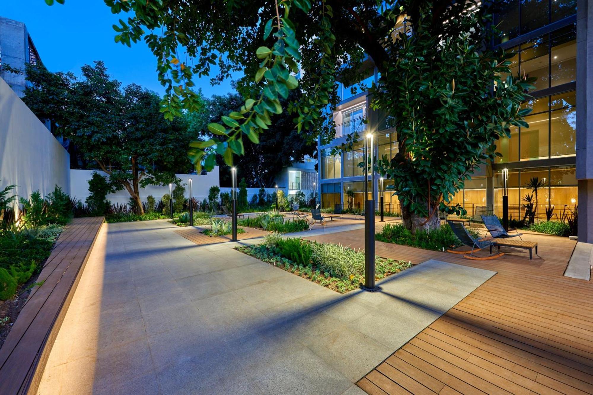 City Express Plus By Marriott Guadalajara Providencia Exterior foto